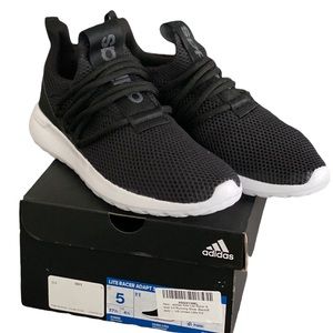 Adidas Kids lite racer adapt 3.0 sneaker size 5